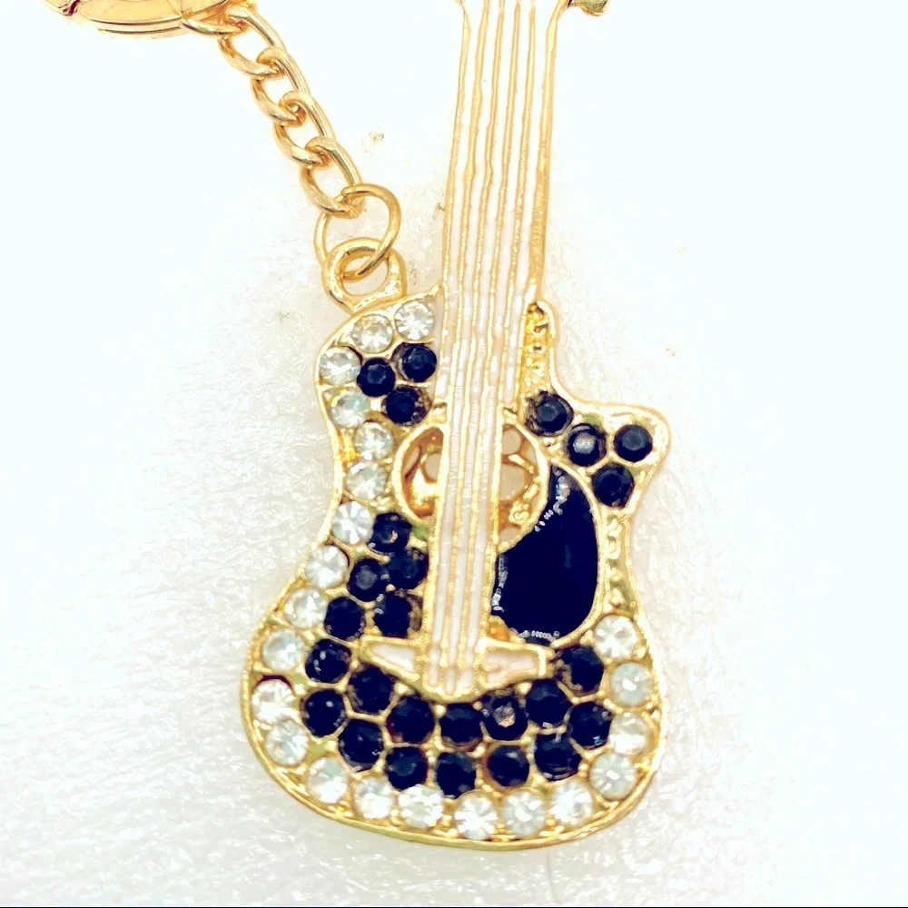 NWT Purse charm key holder Guitar Crystal in black and white